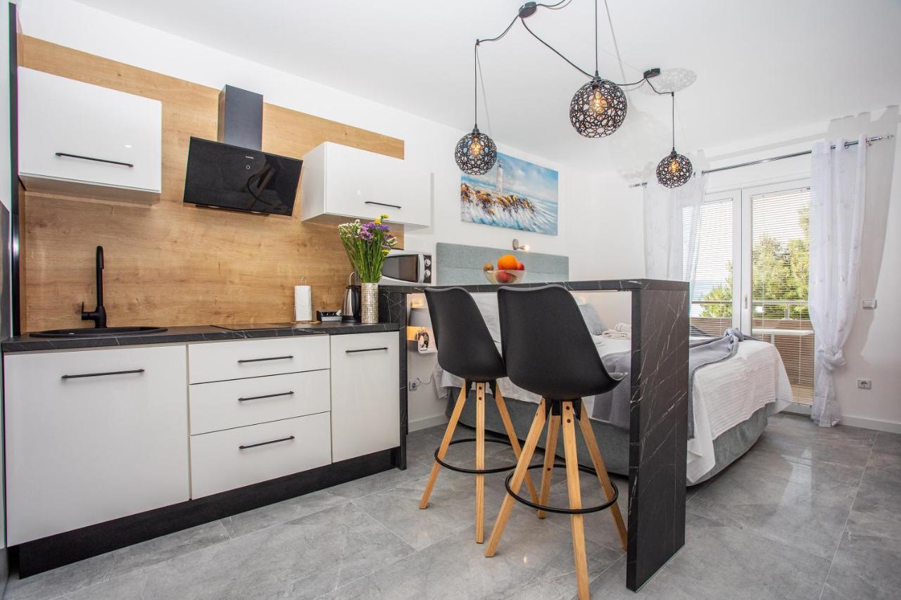 Apartments Nedo Dalmatia Omiš Екстериор снимка