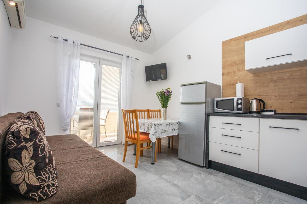 Apartments Nedo Dalmatia Omiš Екстериор снимка